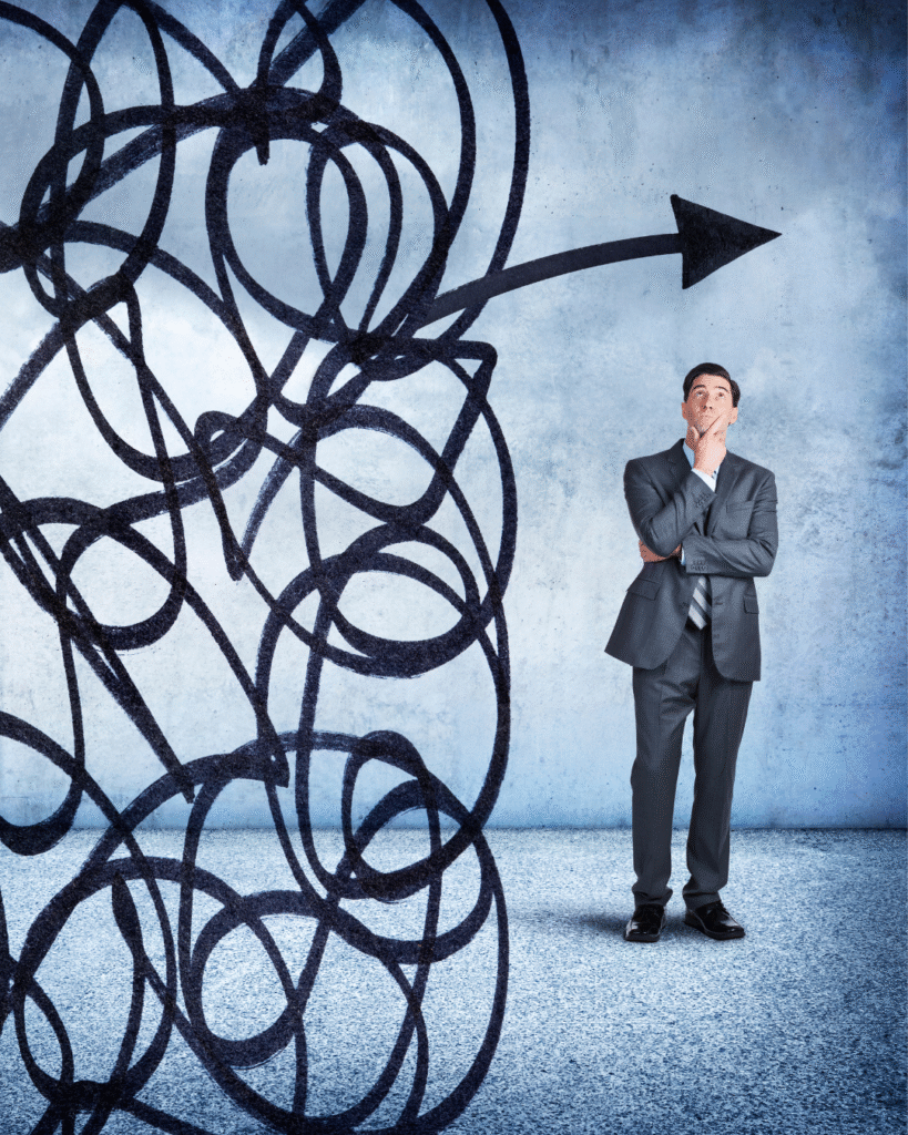 Homem perdido na suas ideias querendo chegar em um resultado. 